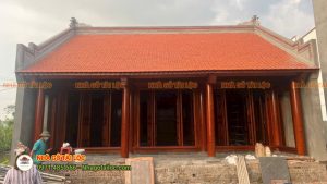 Nhà gỗ đỏ 3 gian 22 cột
