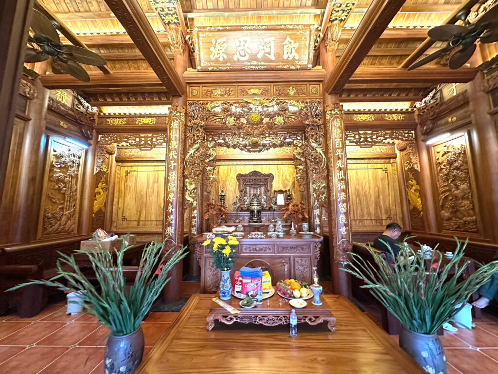 Nhà gỗ lim 3 gian buồng